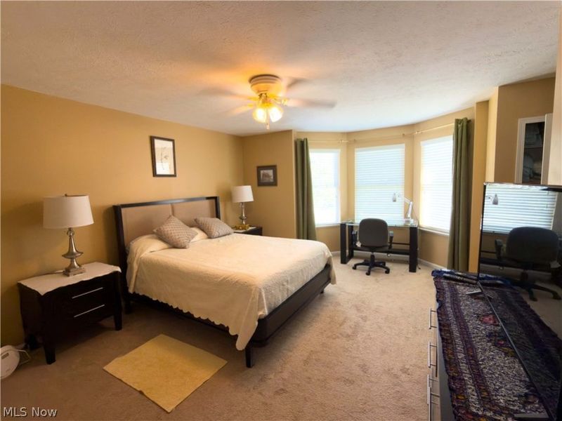 8426 Chester Parkway, Cleveland, OH 44106 Photo 6