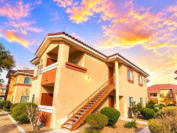 1050 E Cactus Avenue, Unit 1074, Las Vegas, NV 89183
