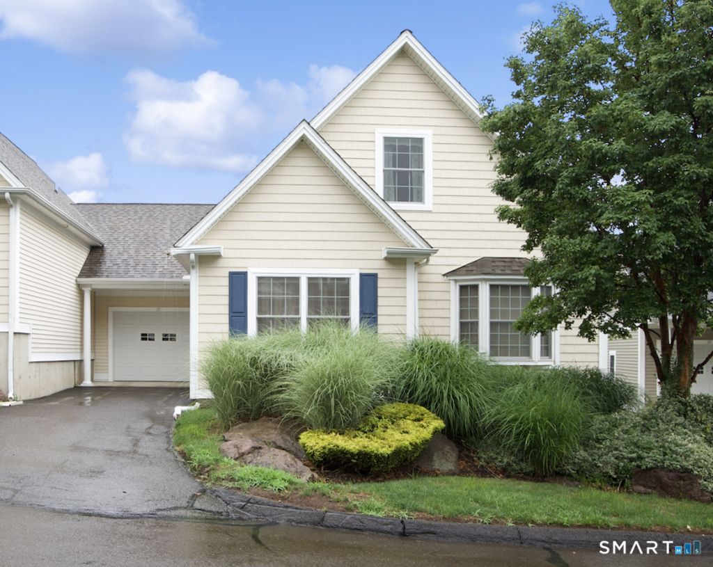 33 Allison, Unit 33, East Haven, CT 06512 Main Photo