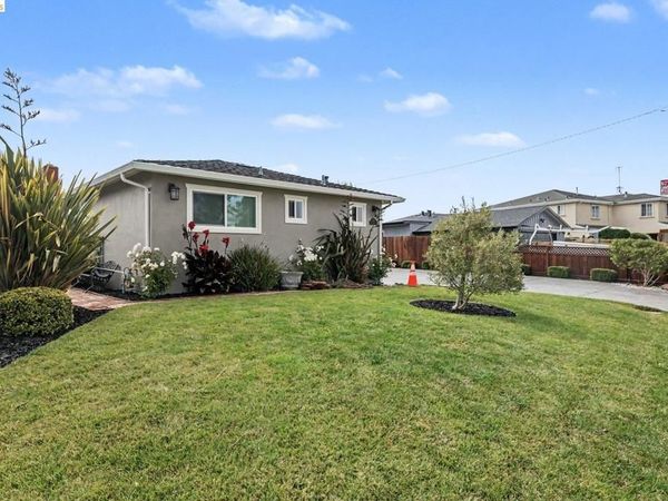 3054 Glynis Dr, Richmond, CA 94806