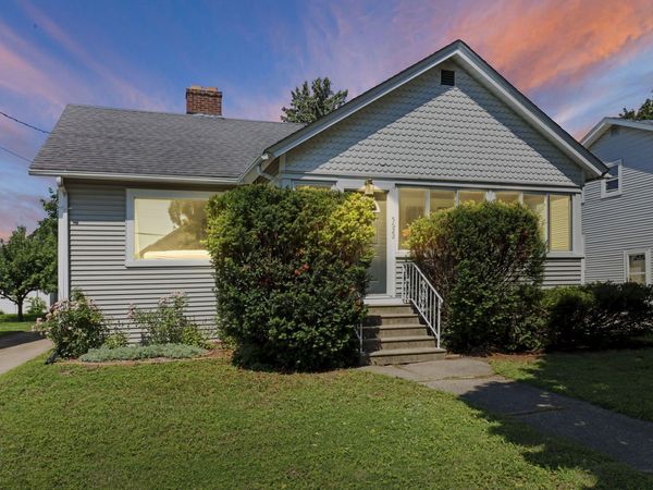 5622 37th Ave, Kenosha, WI 53144