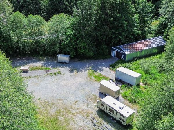 1935 waring Rd, Cassidy, BC V9X 1T7