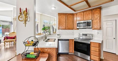 8101 Arroyo Vista Dr, Sacramento, CA 95823 Photo