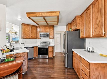 8101 Arroyo Vista Dr, Sacramento, CA 95823 Photo