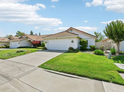 8101 Arroyo Vista Dr, Sacramento, CA 95823 Photo