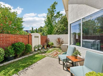 8101 Arroyo Vista Dr, Sacramento, CA 95823 Photo