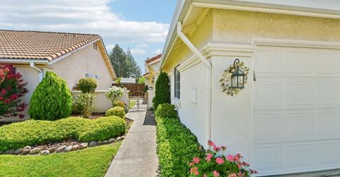 8101 Arroyo Vista Dr, Sacramento, CA 95823 Photo