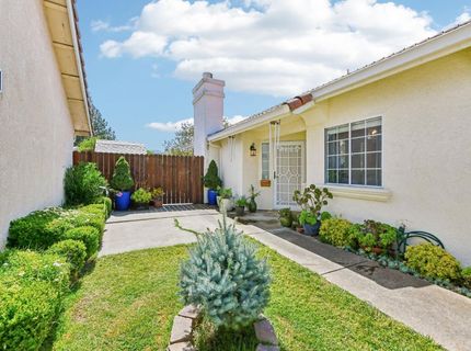 8101 Arroyo Vista Dr, Sacramento, CA 95823 Photo