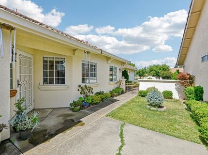 8101 Arroyo Vista Dr, Sacramento, CA 95823 Photo
