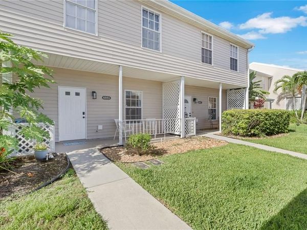 6085 Lake Front DR, FORT MYERS, FL 33908