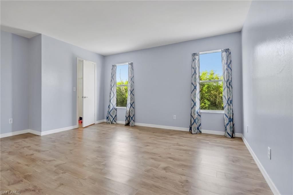 6085 Lake Front Dr, Fort Myers, FL 33908 Photo