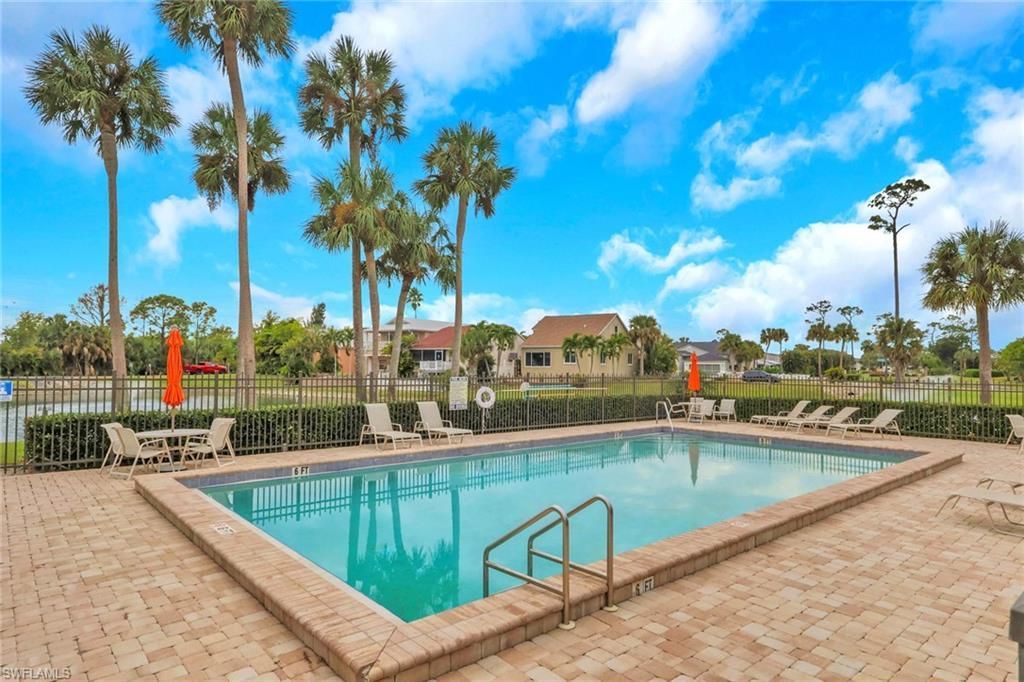 6085 Lake Front Dr, Fort Myers, FL 33908 Photo