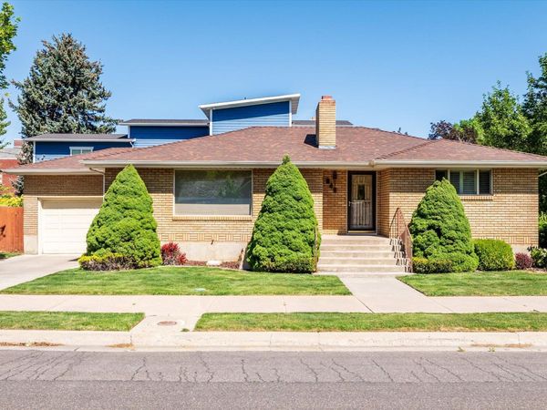 848 E Bonneville St, Pocatello, ID 83201