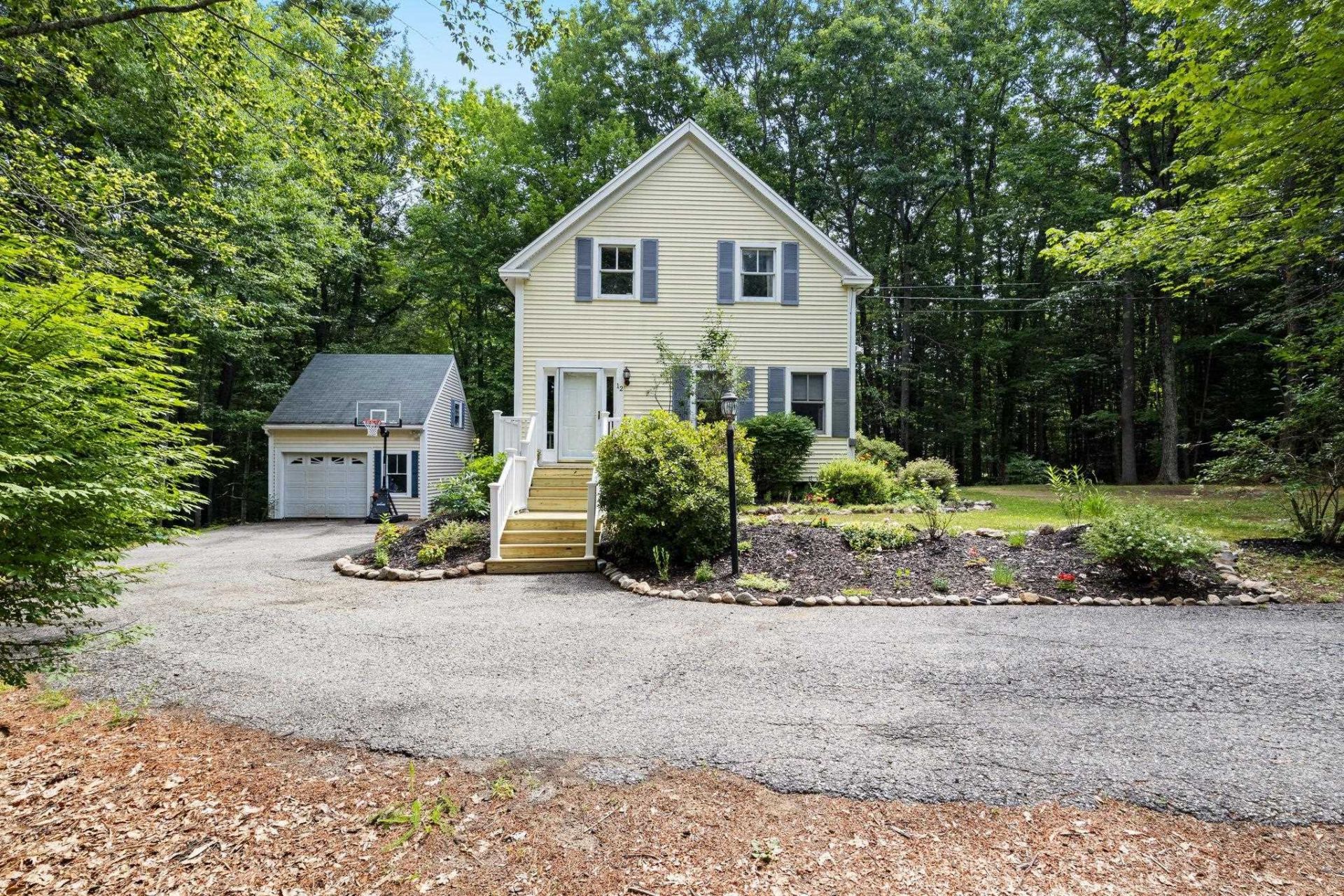 12 Dominic Drive, Barrington, NH 03825 Main Photo