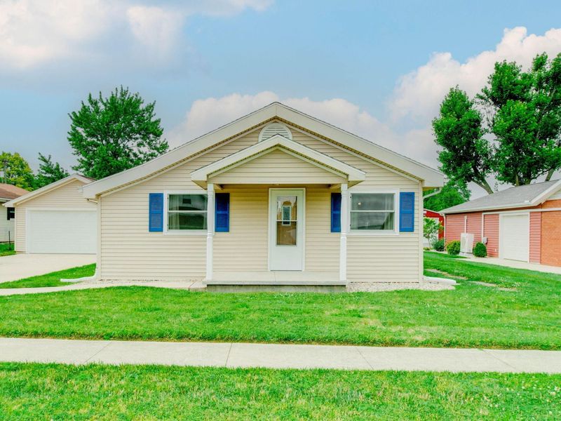 711 W Columbia Street, Rockford, OH 45882 Photo 2