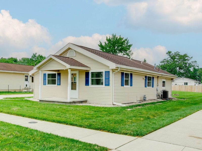 711 W Columbia Street, Rockford, OH 45882 Photo 4