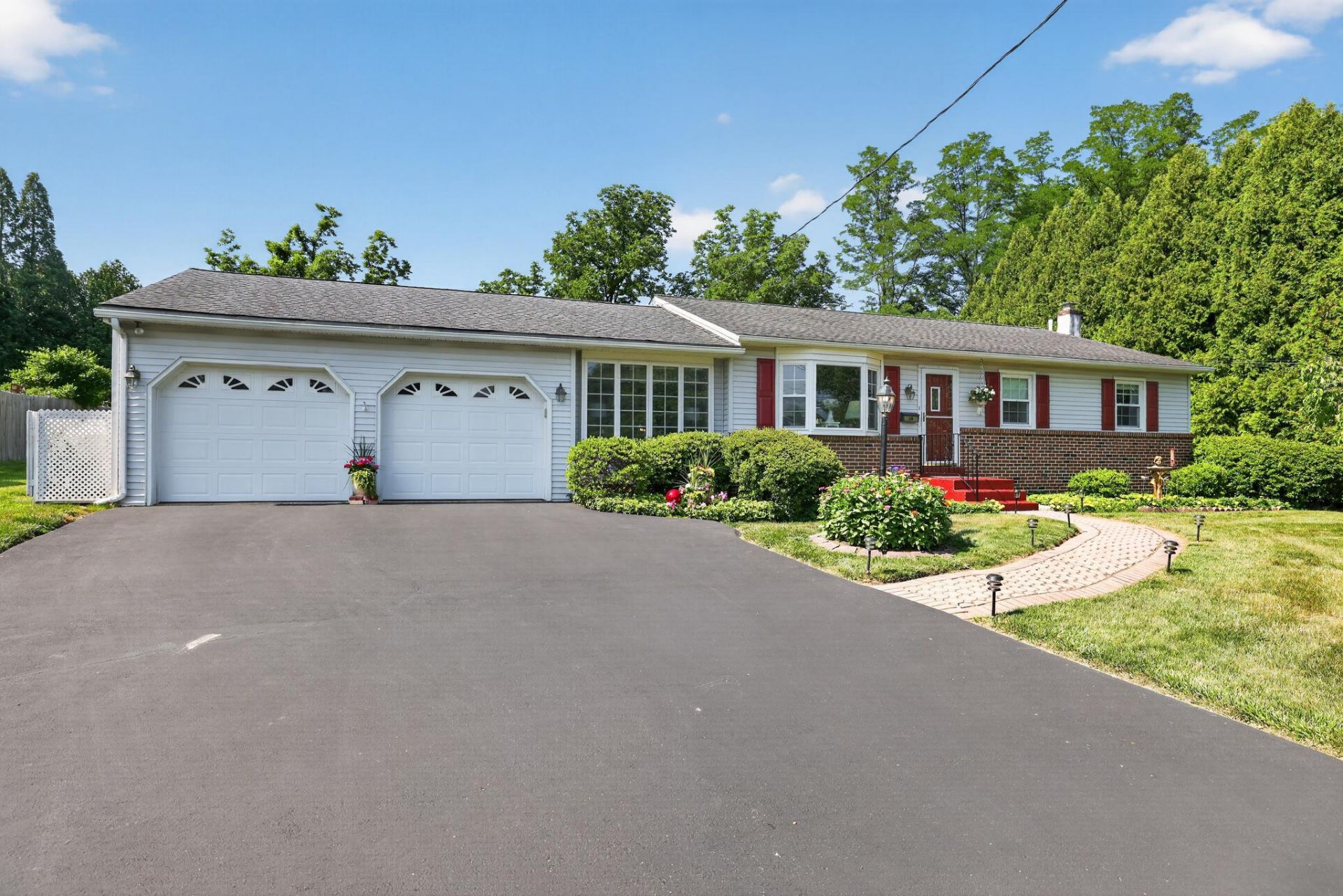 18 HOLLAND DRIVE, CHALFONT, PA 18914
