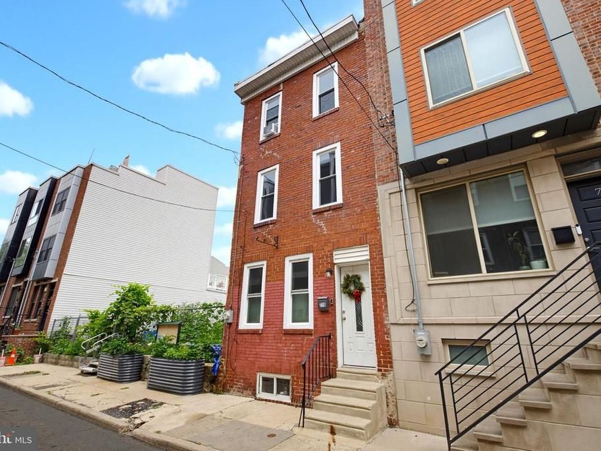 715 Emily Street, Philadelphia, PA 19148 Main Photo