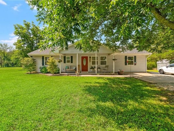 15562 E Kaw Rapids Road, Nevada, MO 64772
