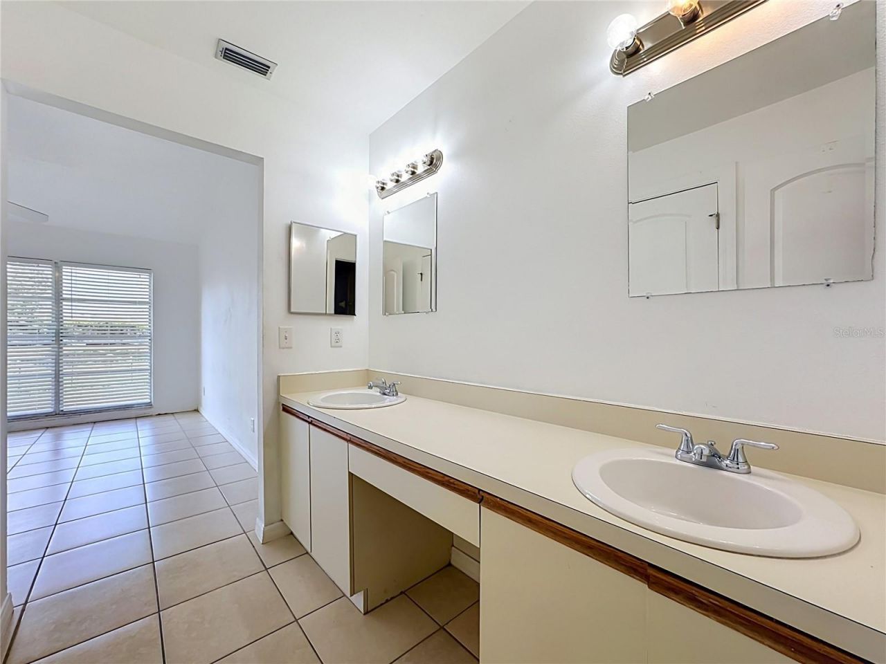 5664 25th Street Circle E, Bradenton, FL 34203 Photo