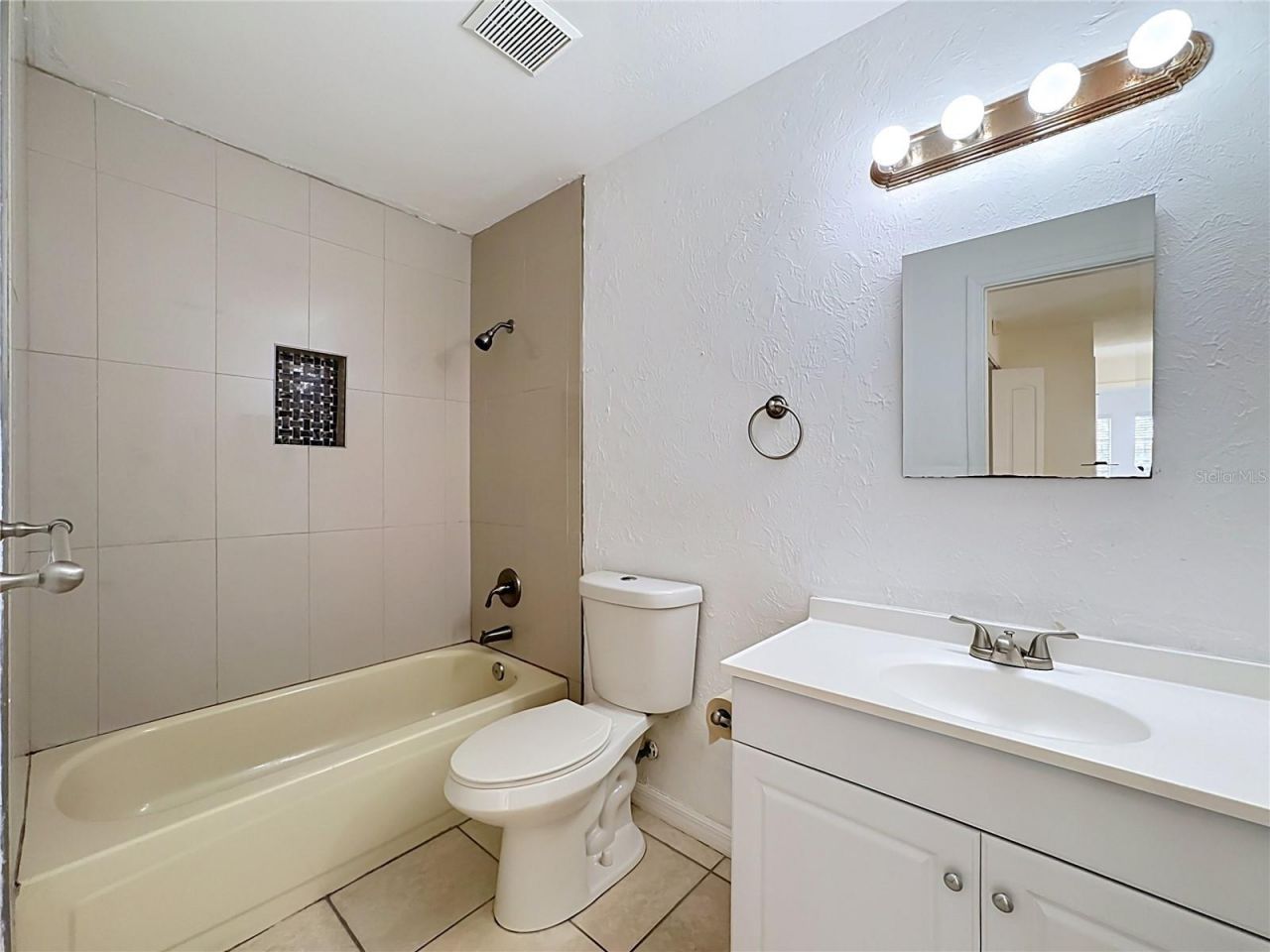 5664 25th Street Circle E, Bradenton, FL 34203 Photo