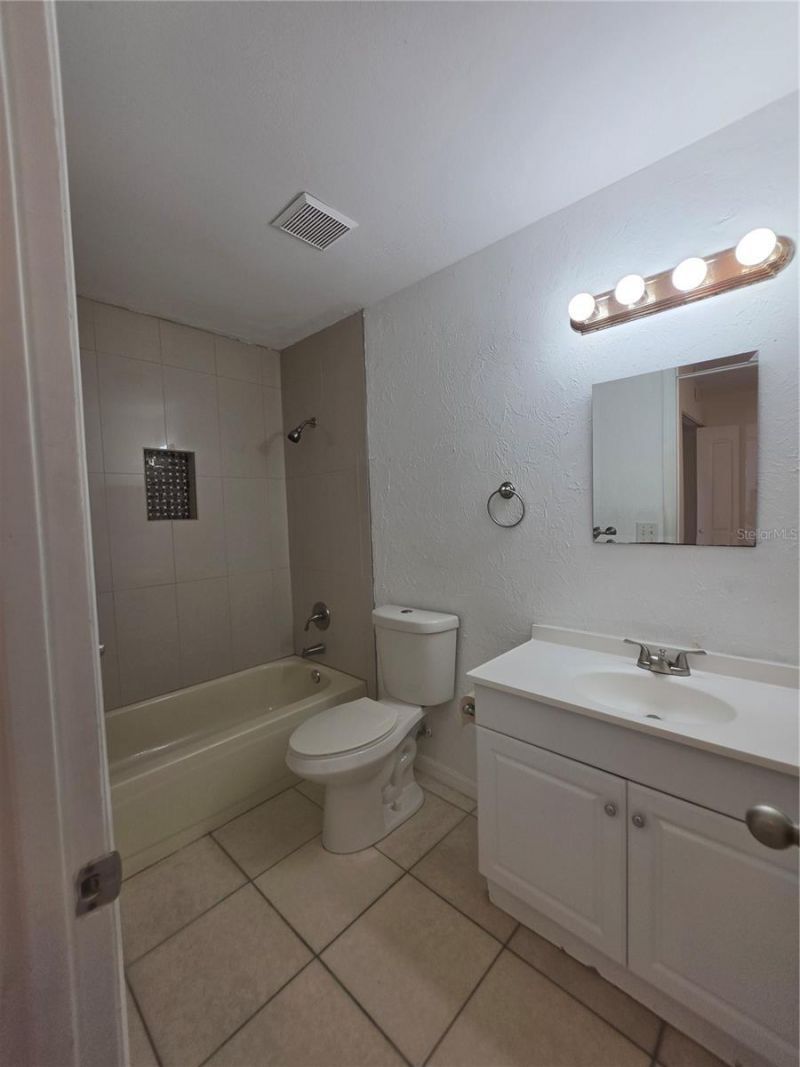 5664 25th Street Circle E, Bradenton, FL 34203 Photo