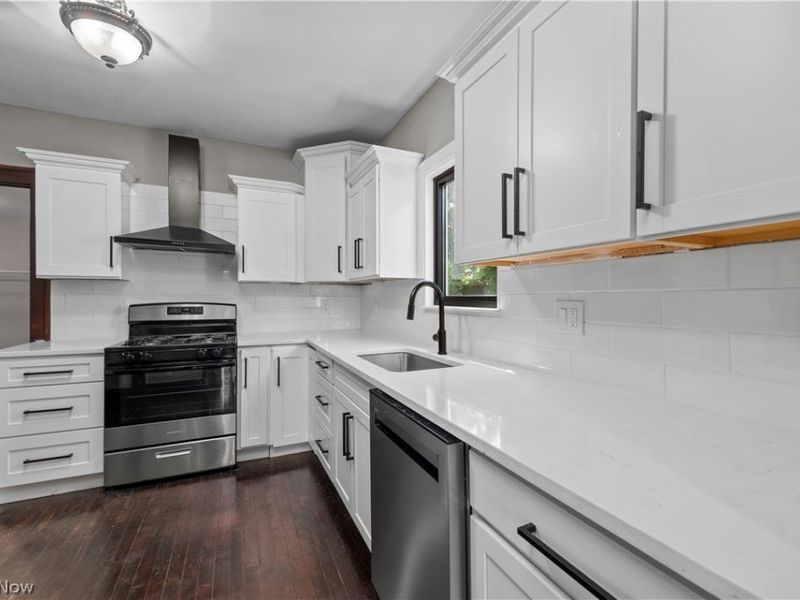 3249 W 100th Street, Cleveland, OH 44111 Photo 10