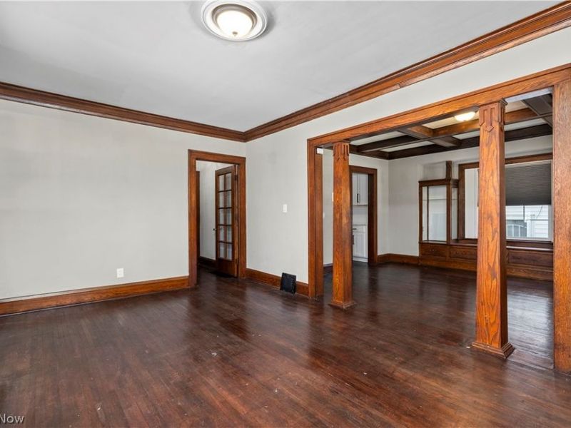 3249 W 100th Street, Cleveland, OH 44111 Photo 2