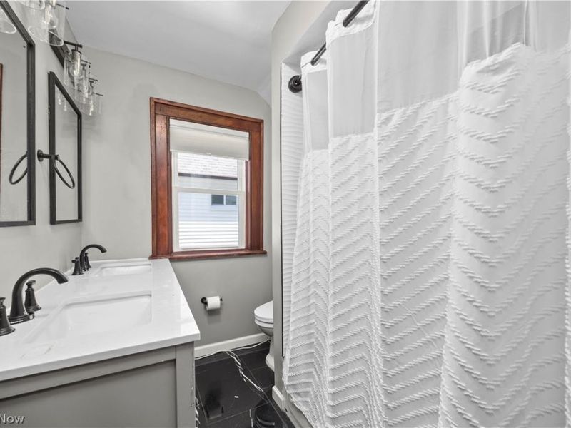 3249 W 100th Street, Cleveland, OH 44111 Photo 20