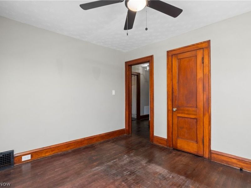 3249 W 100th Street, Cleveland, OH 44111 Photo 24