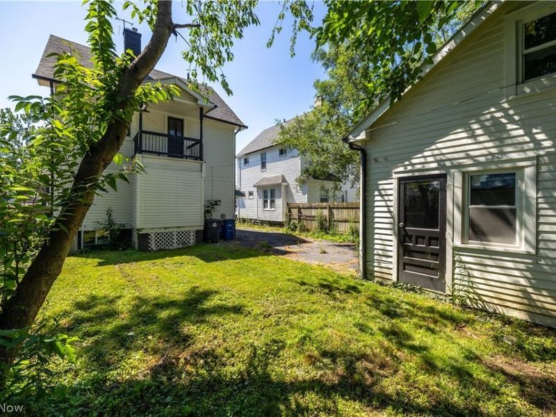 3249 W 100th Street, Cleveland, OH 44111 Photo 33