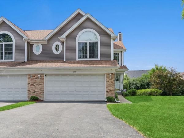 1009 E WILSON Avenue, Lombard, IL 60148