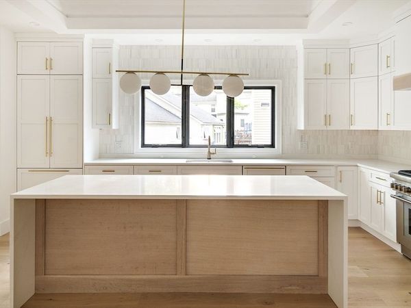 230 Auburn St, Unit 230, Newton, MA 02466