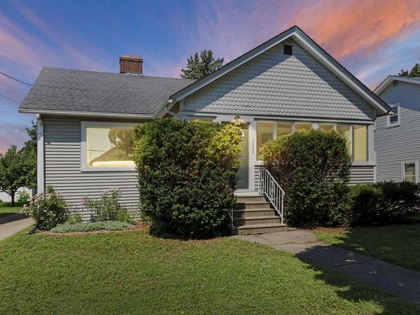5622 37th AVENUE, Kenosha, WI 53144