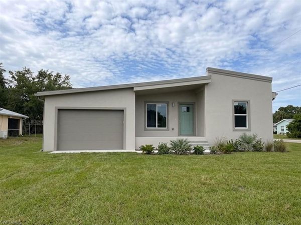 2819 42nd ST SW, LEHIGH ACRES, FL 33976