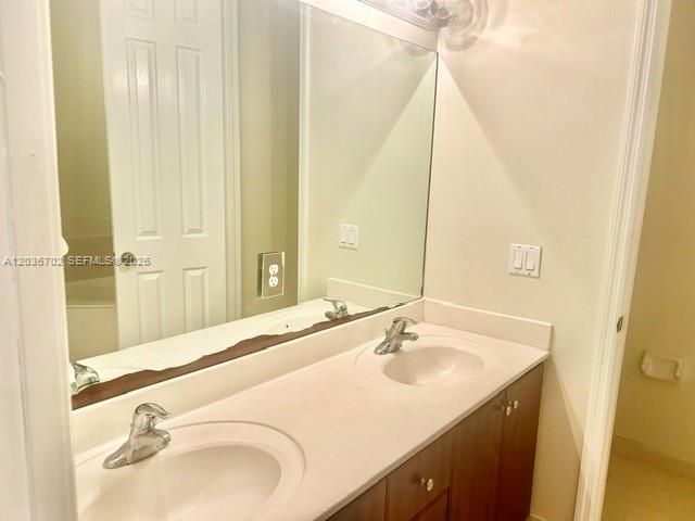 568 NE 35th Ave , Homestead, FL 33033 Photo