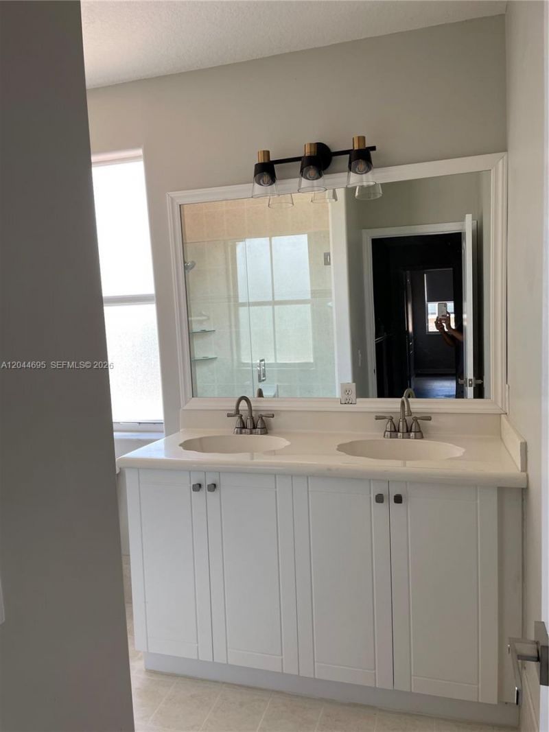 15431 SW 39th Ter , Miami, FL 33185 Photo