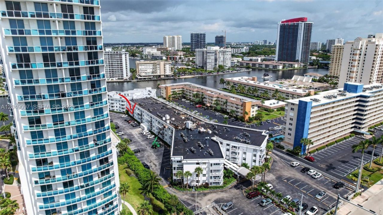 1913 S Ocean Dr , Unit 225, Hallandale Beach, FL 33009 Photo