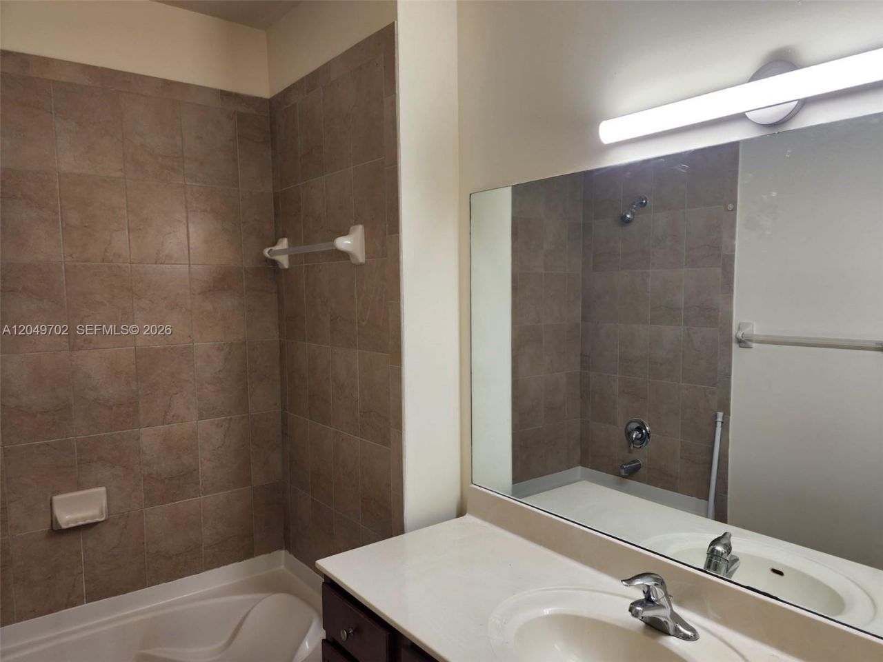 8960 NW 97th Ave , Unit 102, Doral, FL 33178 Photo