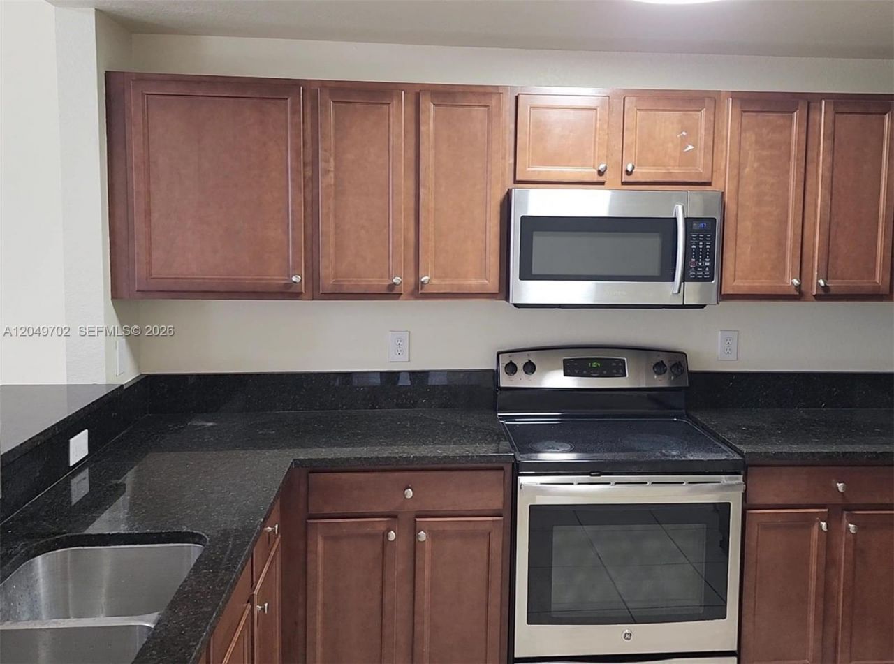 8960 NW 97th Ave , Unit 102, Doral, FL 33178 Photo