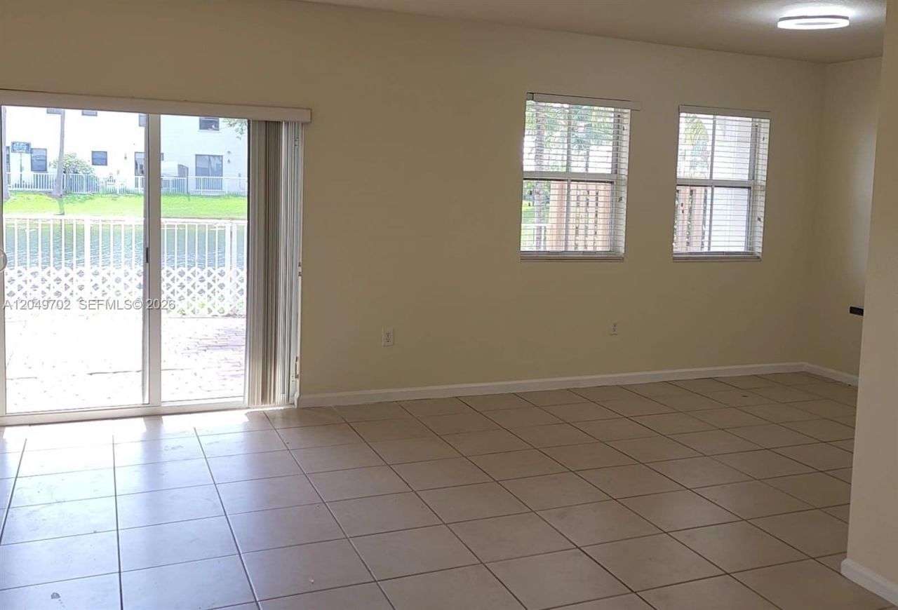 8960 NW 97th Ave , Unit 102, Doral, FL 33178 Photo