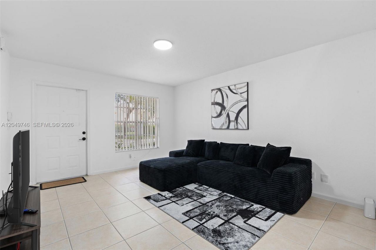 2303 SW 87th Ter , Miramar, FL 33025 Photo