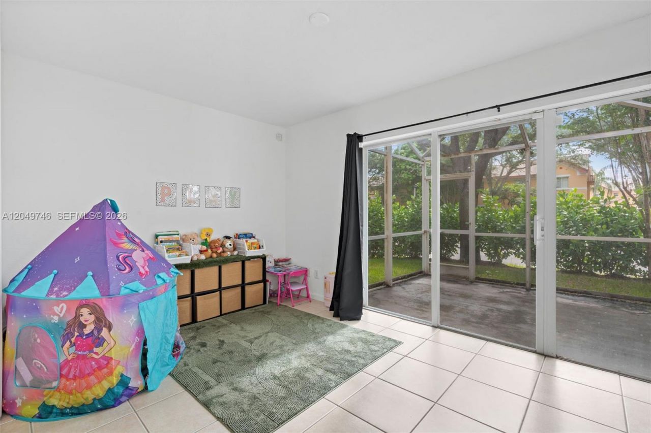 2303 SW 87th Ter , Miramar, FL 33025 Photo