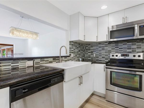11219 SW 88th St , Unit C208, Miami, FL 33176