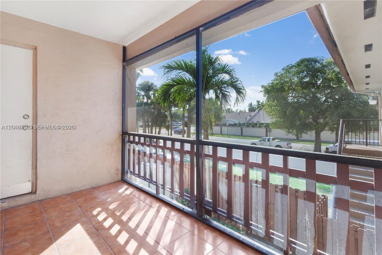 11219 SW 88th St , Unit C208, Miami, FL 33176 Photo