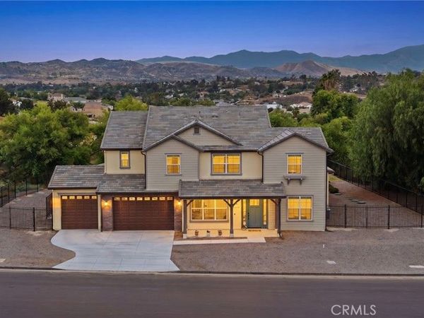 16519 Ginger Creek Drive, Riverside, CA 92504