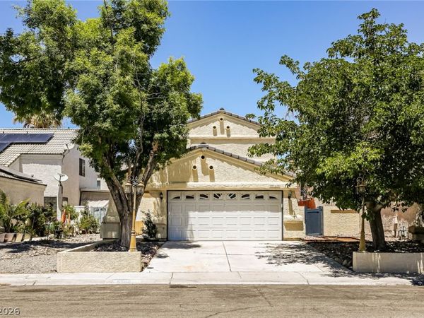 6560 Chardonay Way , Las Vegas, NV 89108