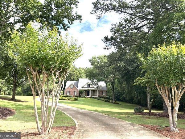 105 Meadow Trail, Social Circle, GA 30025