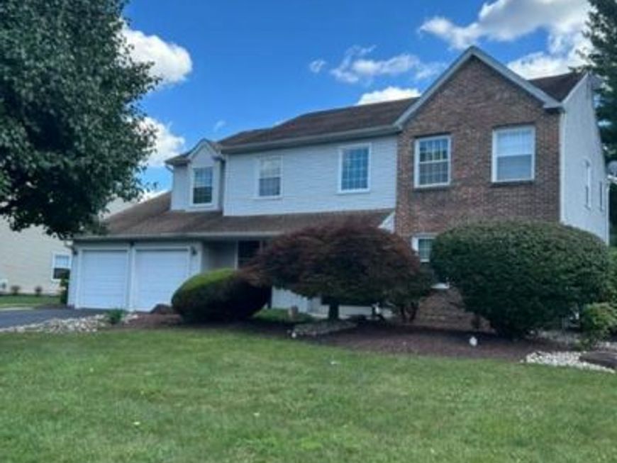 2067 E Wellington Road, Newtown, PA 18940 Main Photo