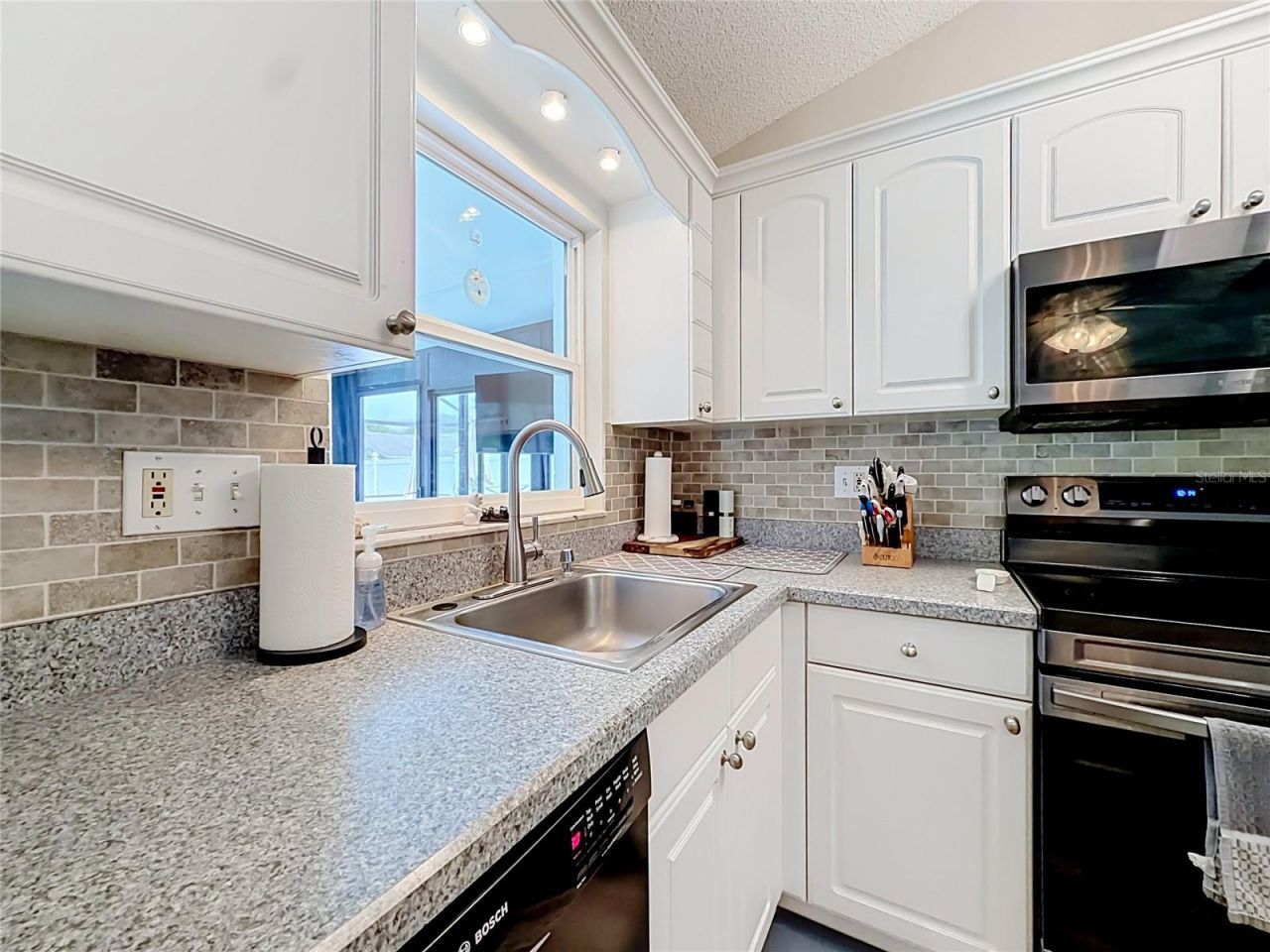 3229 Covina Street , New Port Richey, FL 34655 Photo